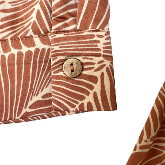 New W/ Tags Blush & Day Medium Silky Long-Sleeve Botanical Print Blouse - Picture 10 of 13